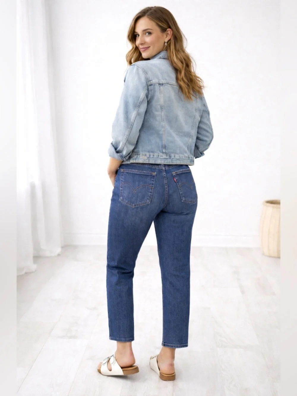 Levi’s Boyfriend Jeans Size 29 Cropped Straight Leg Mid Rise Stretch - Picture 2 of 14